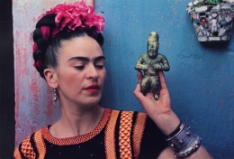 Frida Kahlo with Idol, 1939, 10-3/4 x 15-3/4 Carbon Pigment Print, Ed. 30