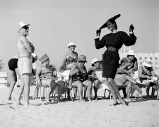 Isabelle Townsend with Miami Beachgoers, Miami Beach, French Vogue, 1987