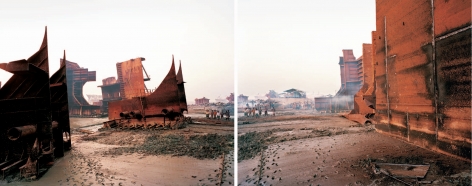 Edward Burtynsky, Shipbreaking (DIPTYCH), Chittagong, Bangladesh, 2000&nbsp;