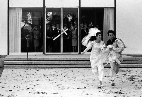 Bob Willoughby Katharine Ross &amp;amp; Dustin Hoffman, running from the church at the end of &quot;The Graduate&quot;, Paramount Studios (REF # A070), 1967&nbsp;&nbsp;&nbsp;&nbsp;